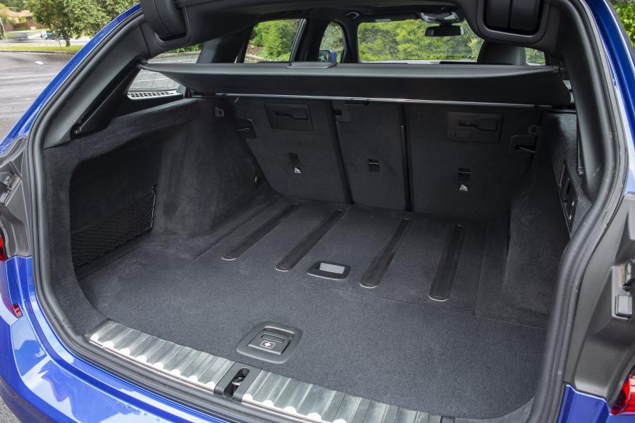 Багажник BMW 330i Touring M Sport (G21) 2020 года  (AU) (фото 17 из 22)